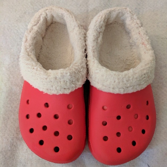 sherpa lined crocs